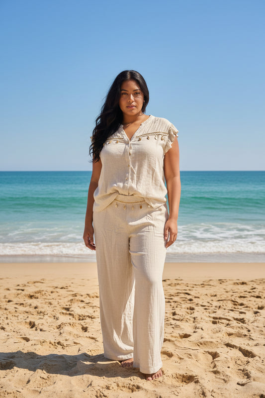 La Reyna Plus Size Linen Set with Buttons